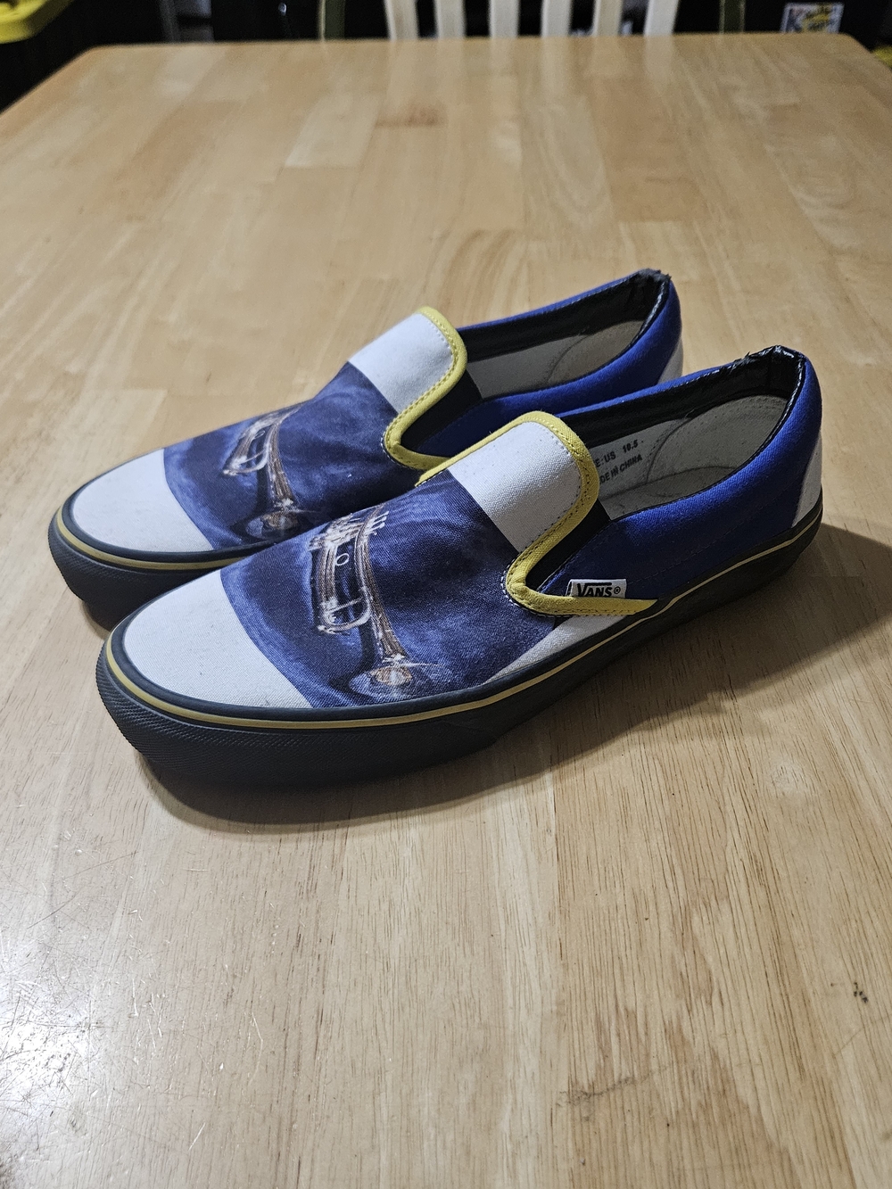 Vans Men's Classic Slip-On US 10.5 Custom Blu Wht Blk Trumpet Print Canvas @S2